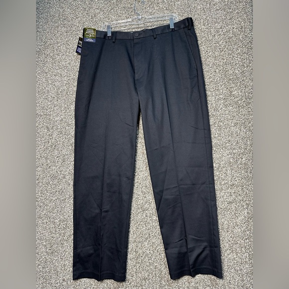 NWT Haggar Men's Iron Free Premium Classic Fit Flat Front Khaki Multiple Sizes - Picture 5 of 10